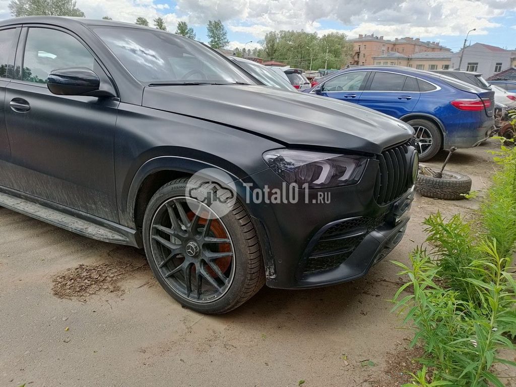 Фото Mercedes-Benz GLE-класс AMG 46