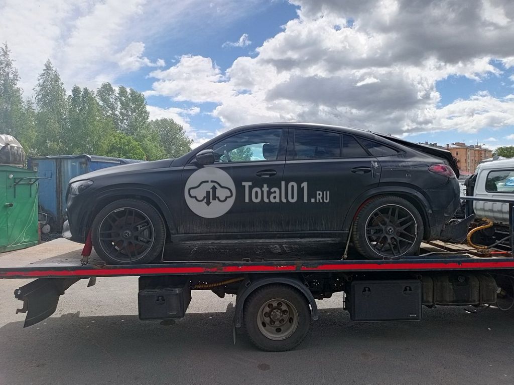 Фото Mercedes-Benz GLE-класс AMG 136