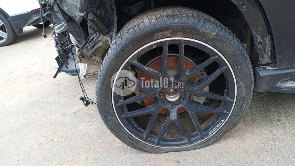 Фото Mercedes-Benz GLE-класс AMG 146