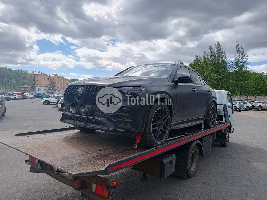 Фото Mercedes-Benz GLE-класс AMG 158