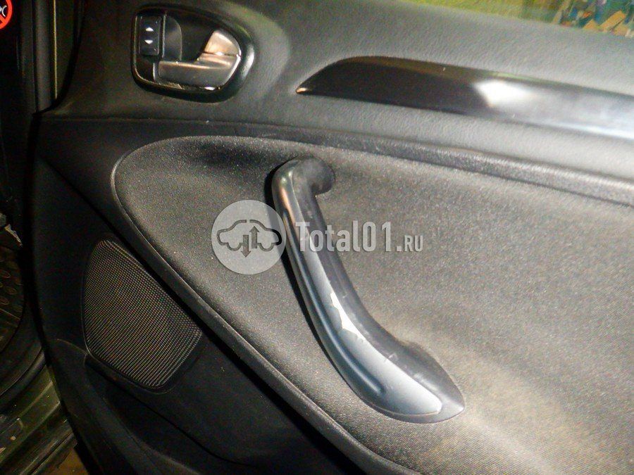 Фото Ford S-MAX 20