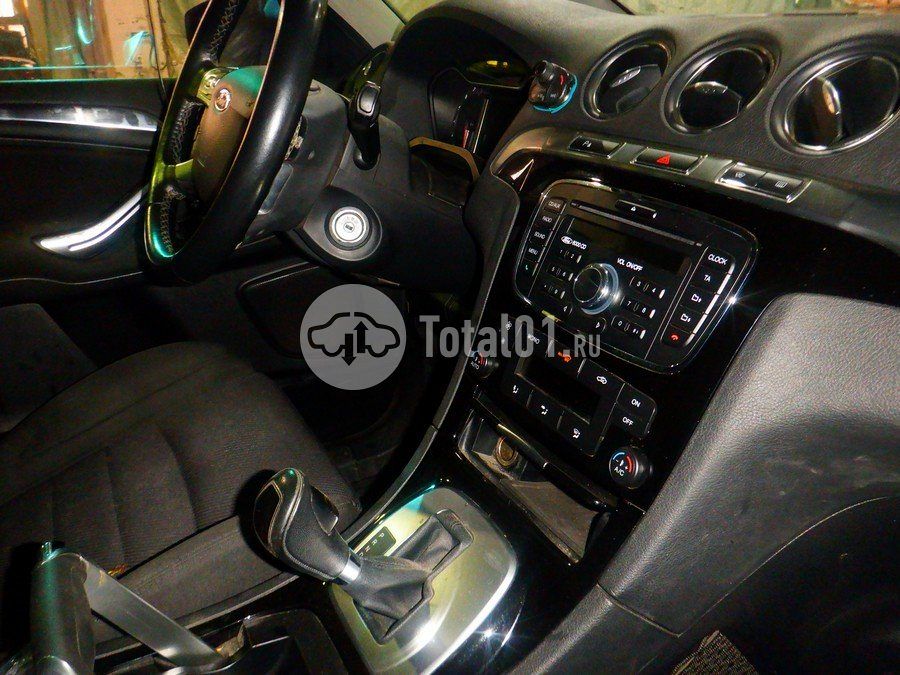 Фото Ford S-MAX 34