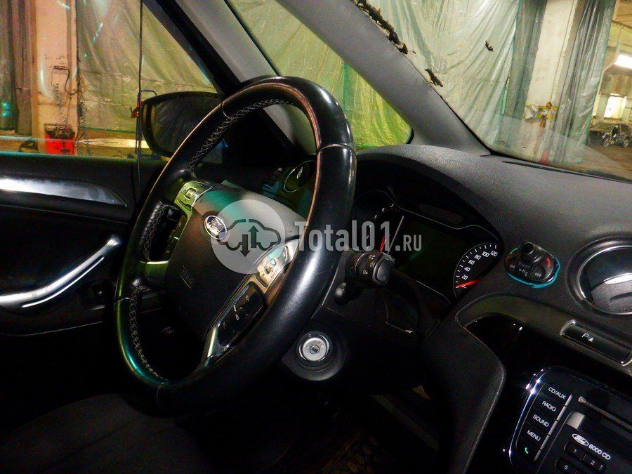 Фото Ford S-MAX 36