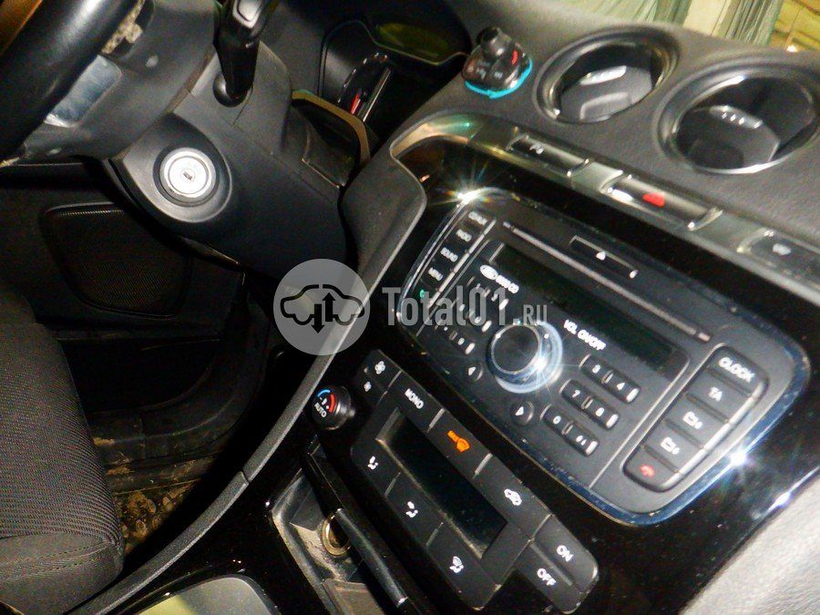 Фото Ford S-MAX 42