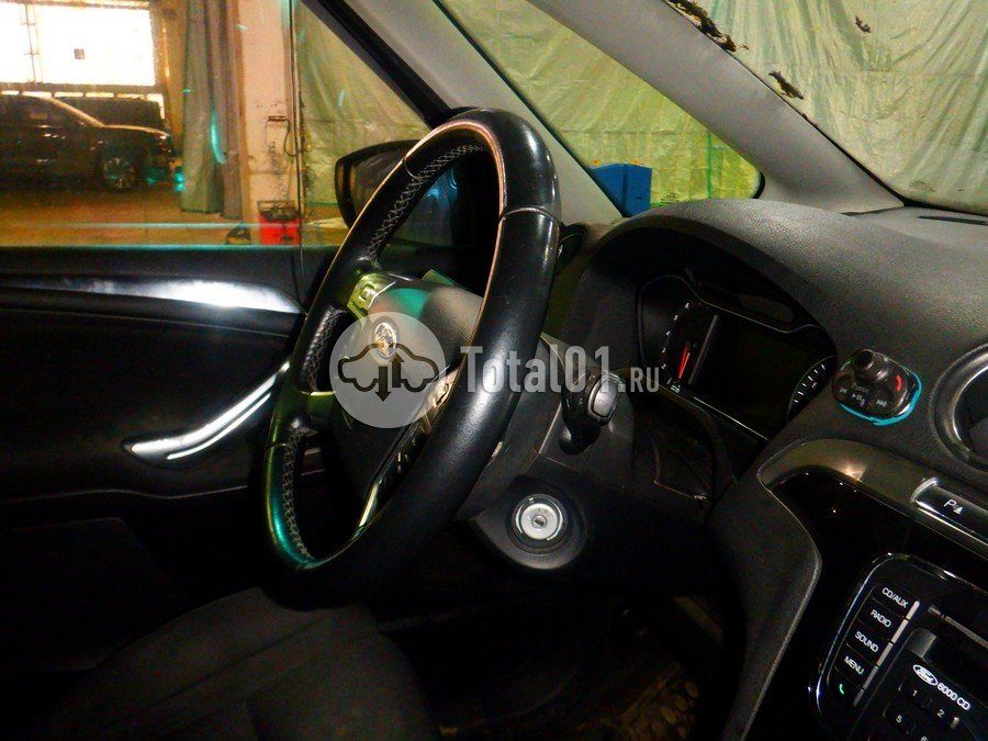 Фото Ford S-MAX 44