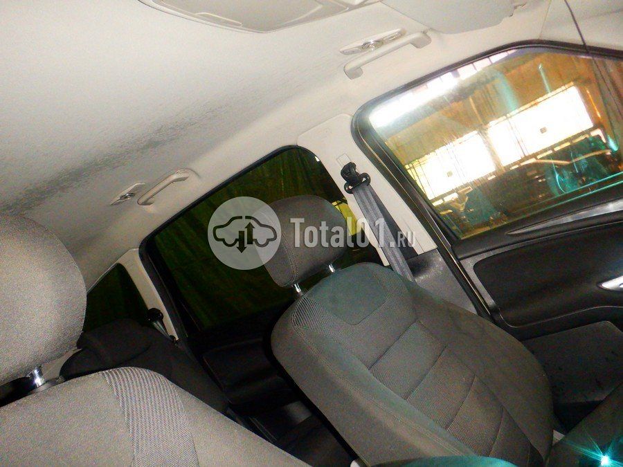 Фото Ford S-MAX 48