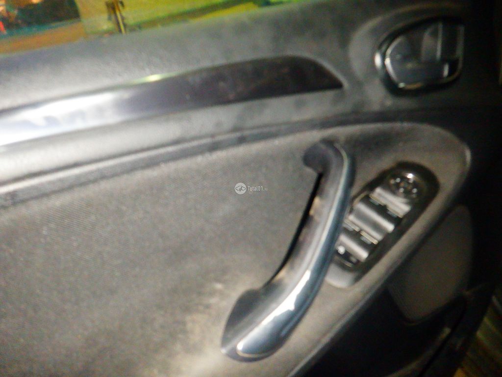 Фото Ford S-MAX 78