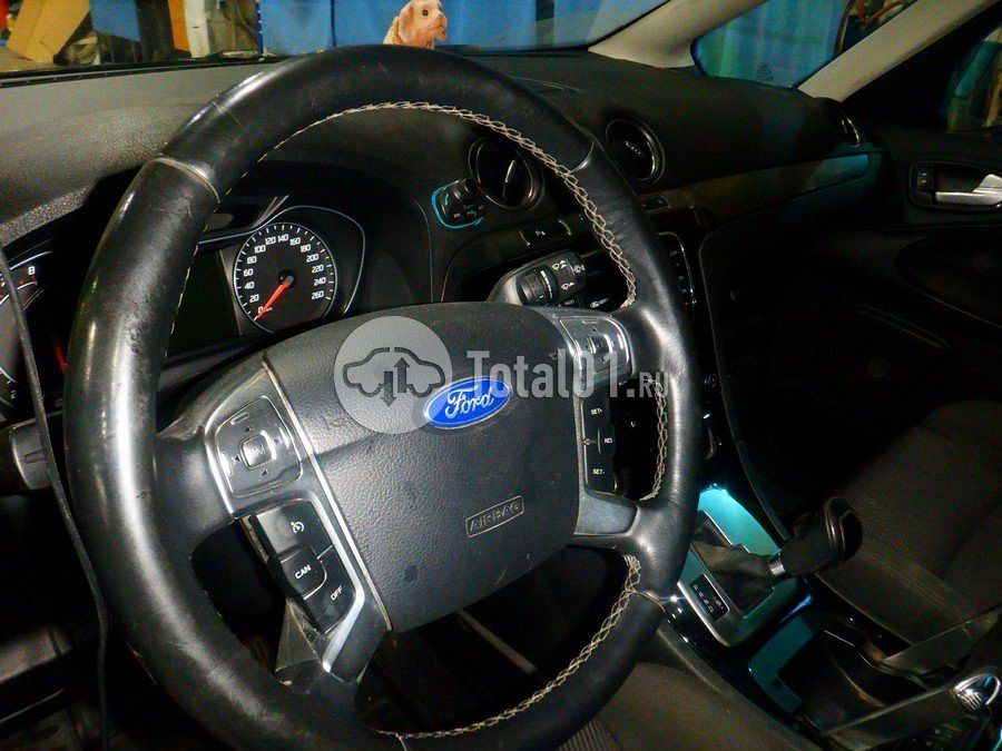 Фото Ford S-MAX 88