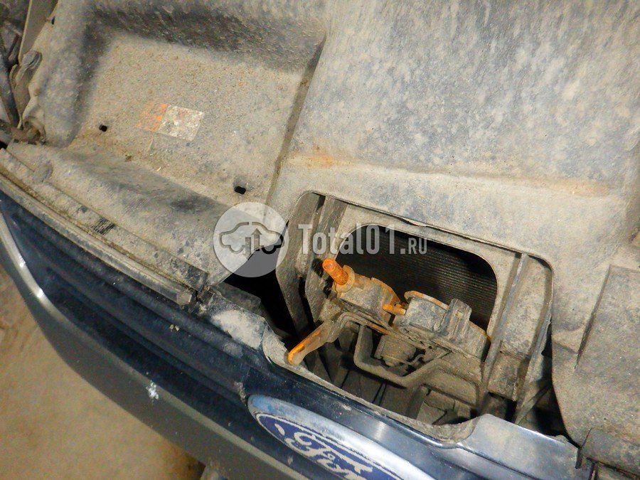 Фото Ford S-MAX 104