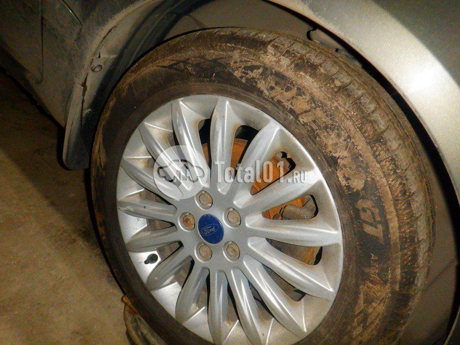 Фото Ford S-MAX 136