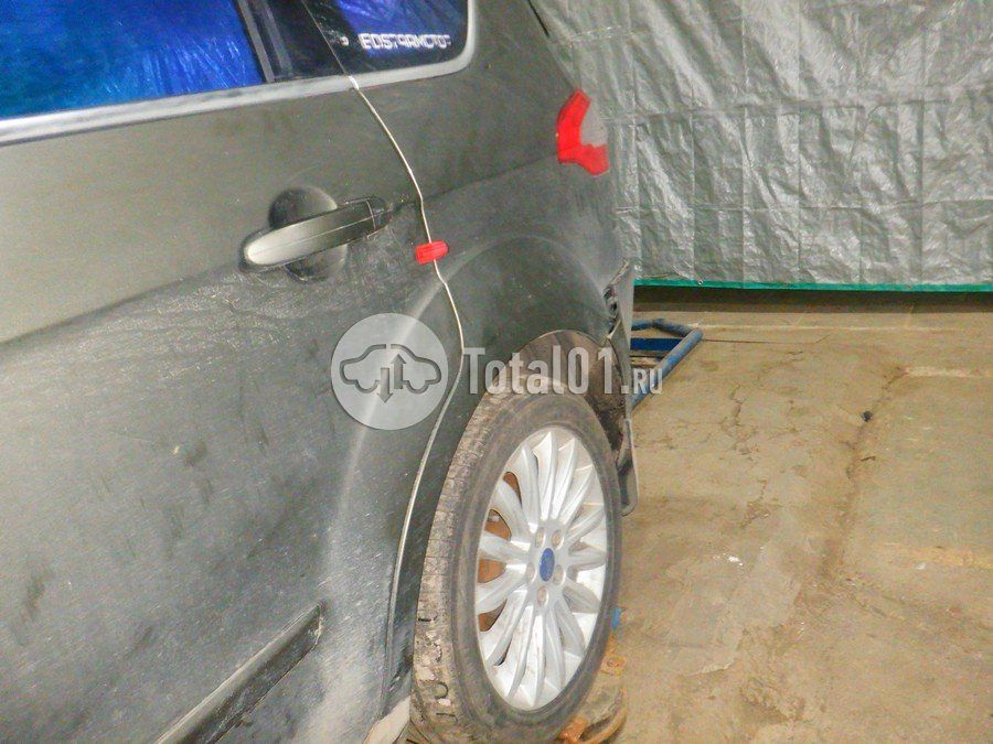 Фото Ford S-MAX 260