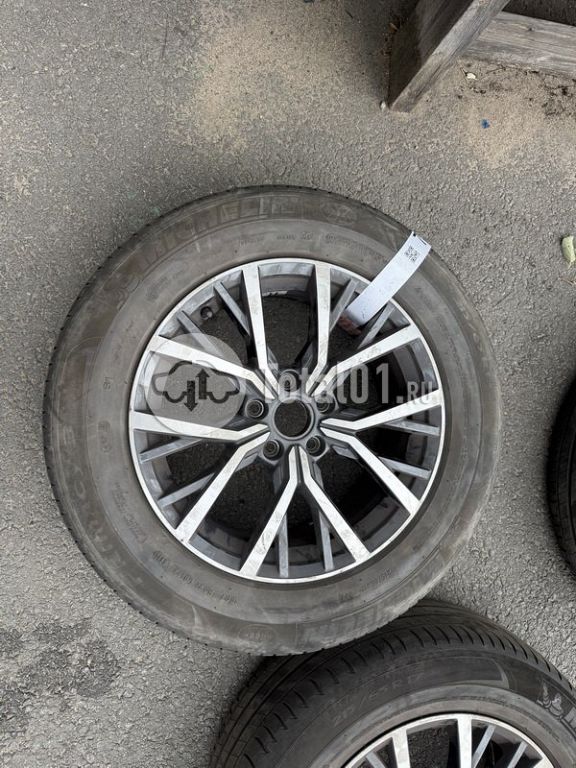 Фото Volkswagen Tiguan 4