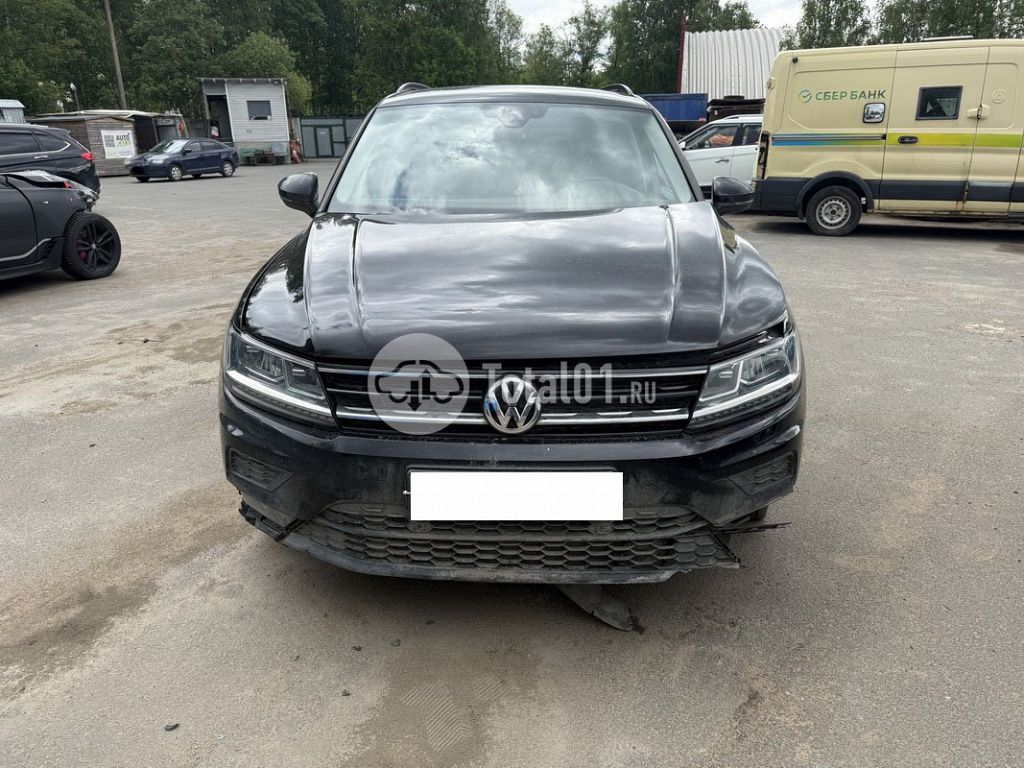 Фото Volkswagen Tiguan 4
