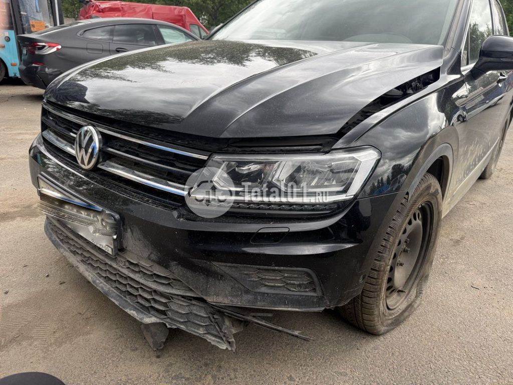 Фото Volkswagen Tiguan 10