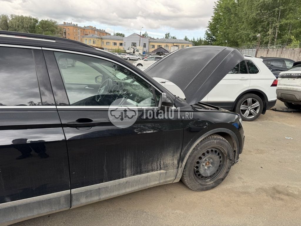 Фото Volkswagen Tiguan 44