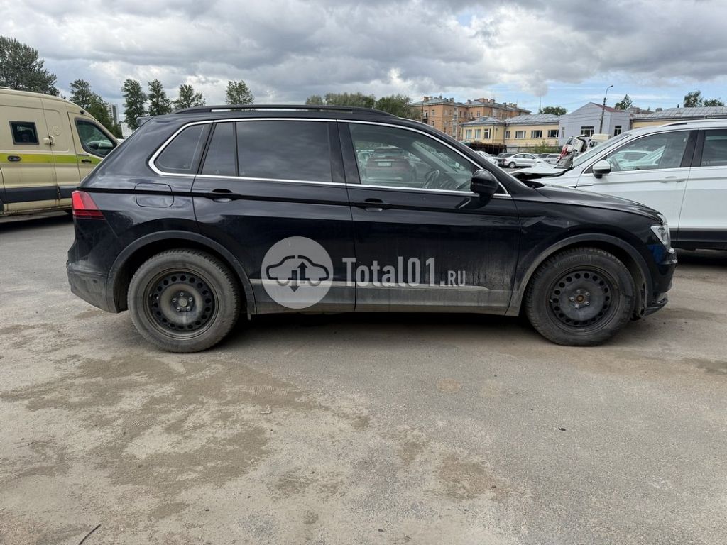 Фото Volkswagen Tiguan 46