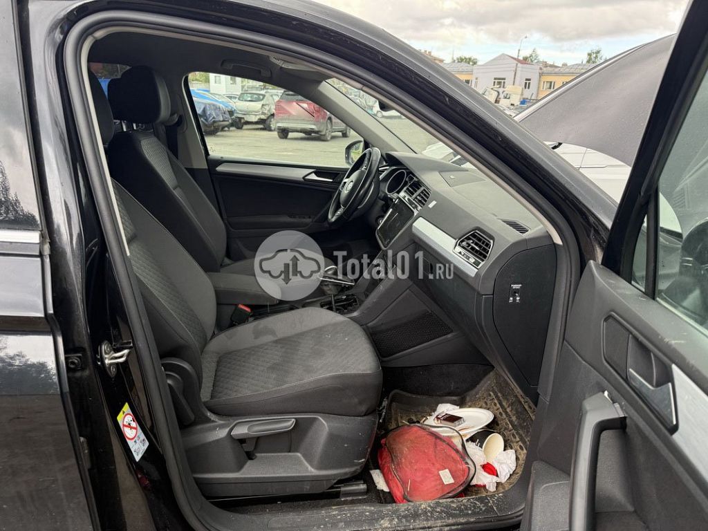 Фото Volkswagen Tiguan 80