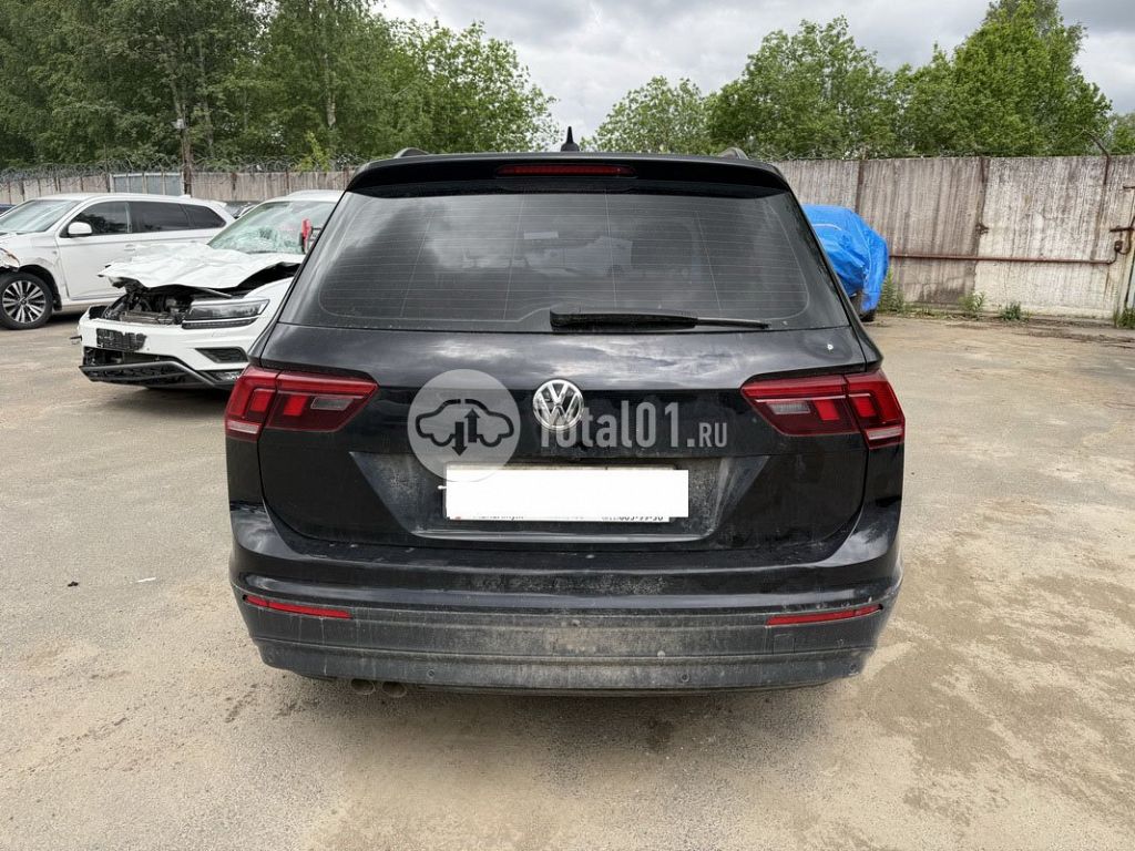 Фото Volkswagen Tiguan 90