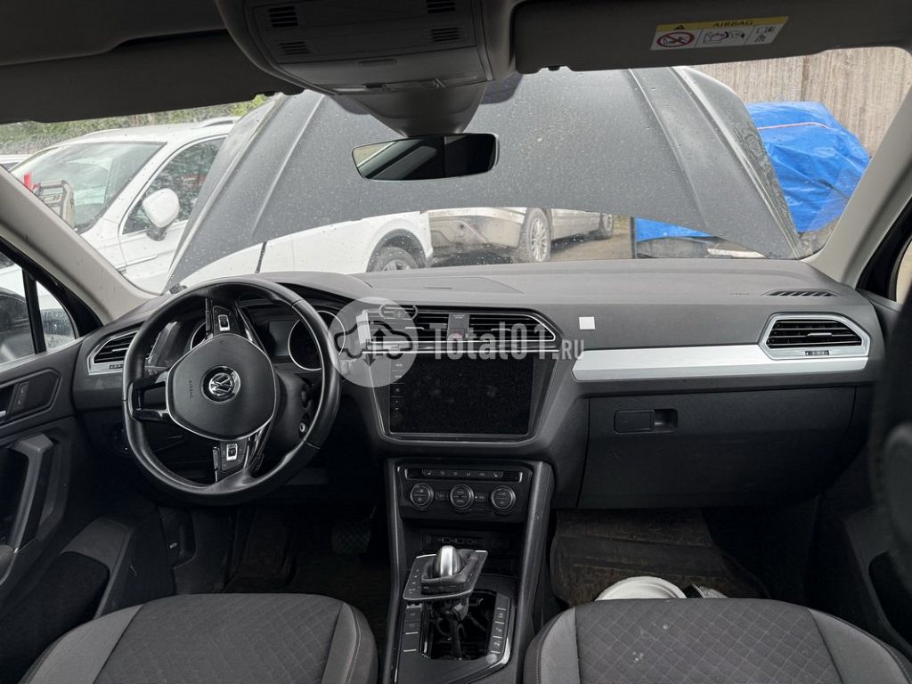 Фото Volkswagen Tiguan 96