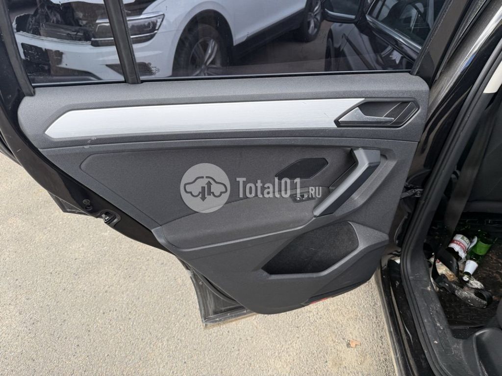 Фото Volkswagen Tiguan 98