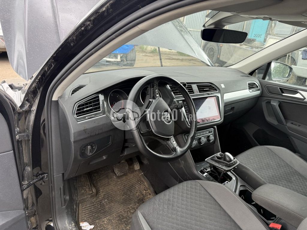 Фото Volkswagen Tiguan 108