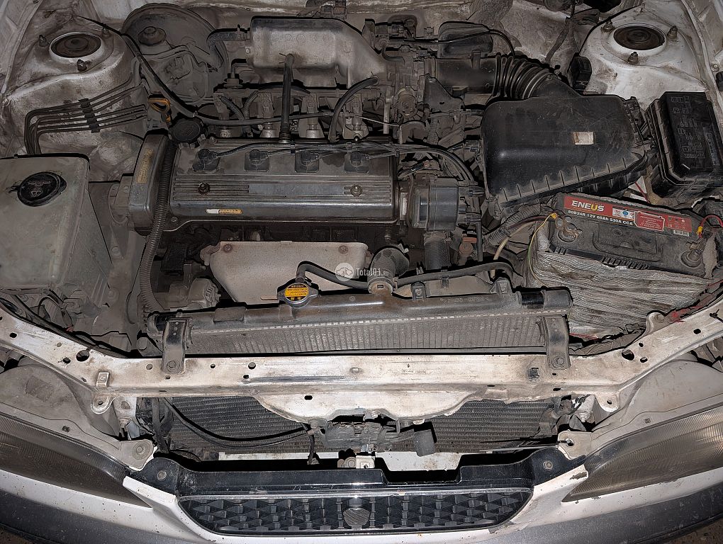 Фото Toyota Sprinter 16