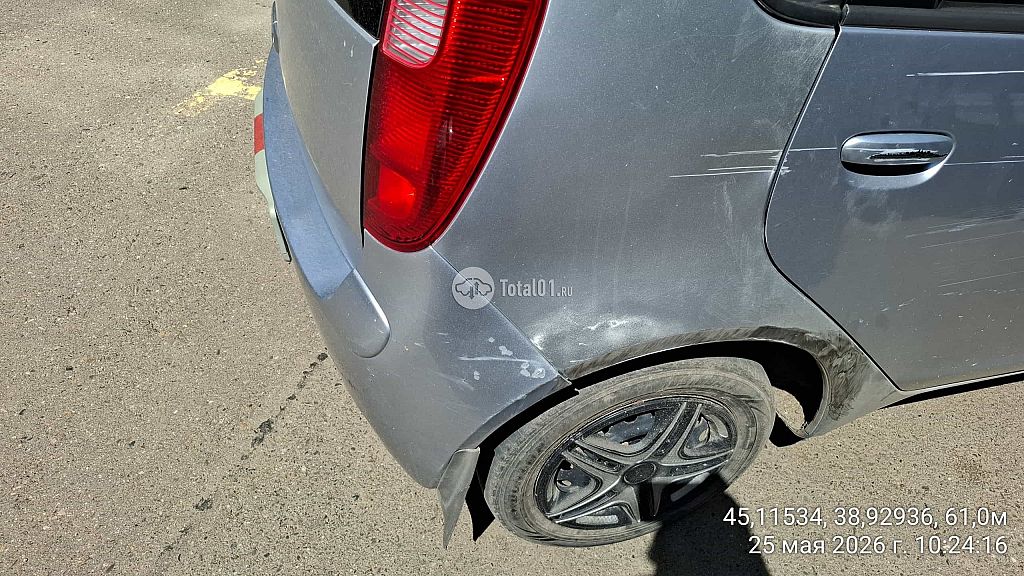 Фото Mitsubishi Colt 40