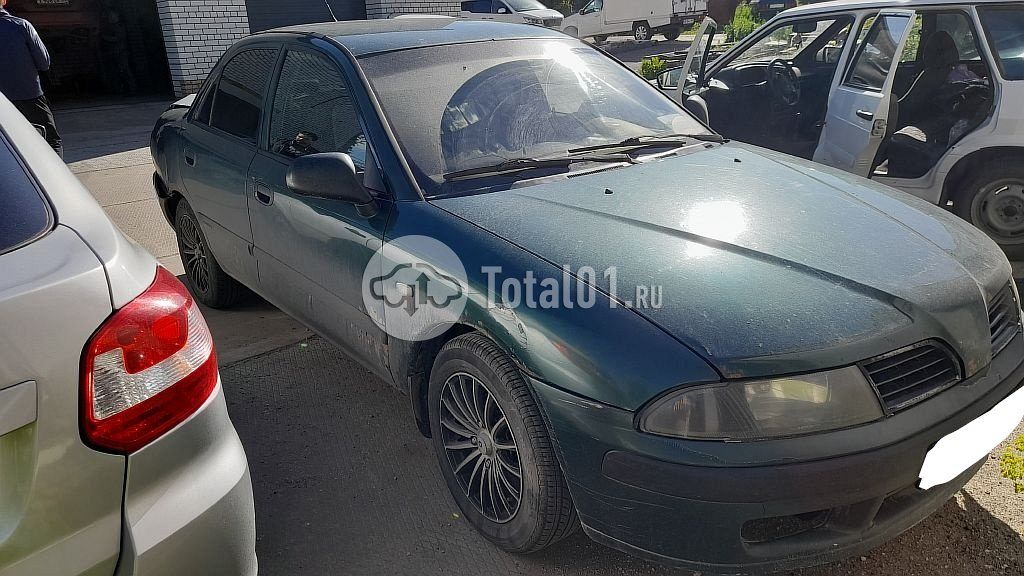 Фото Mitsubishi Carisma 2
