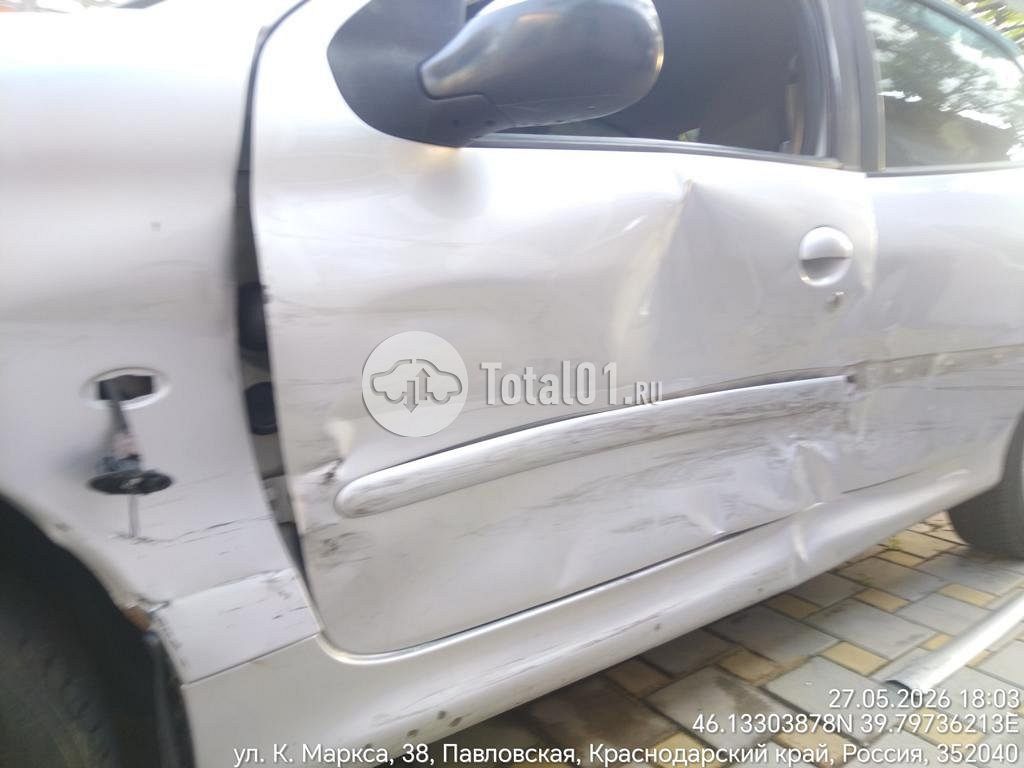 Фото Peugeot 206 28