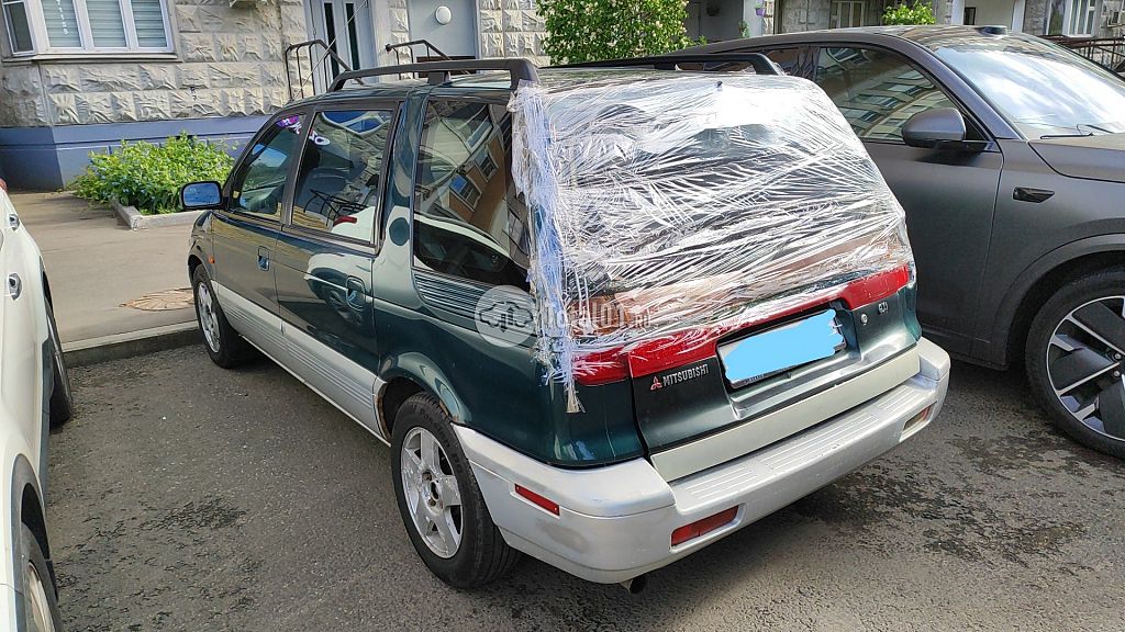 Фото Mitsubishi Space Wagon 34