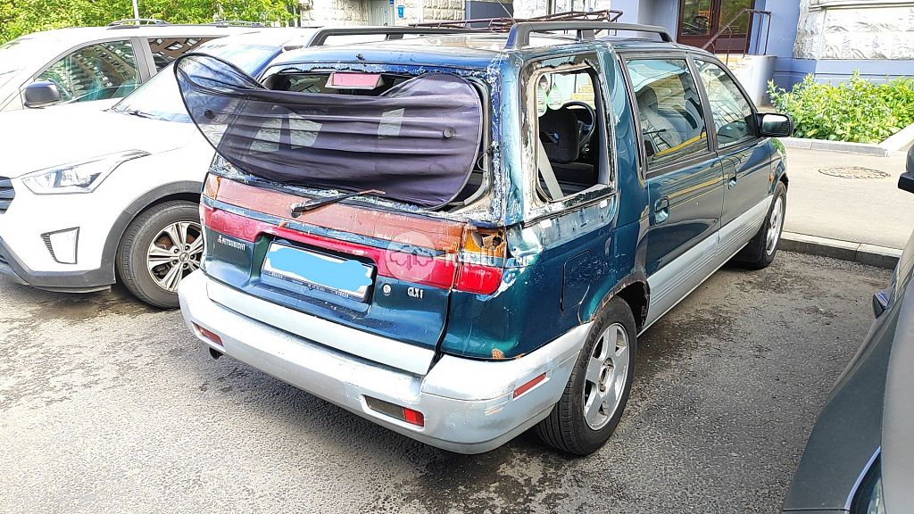 Фото Mitsubishi Space Wagon 48