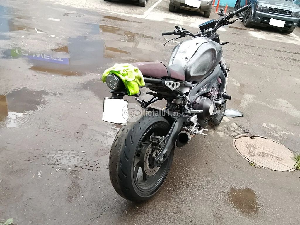 Фото Yamaha XSR 900 6
