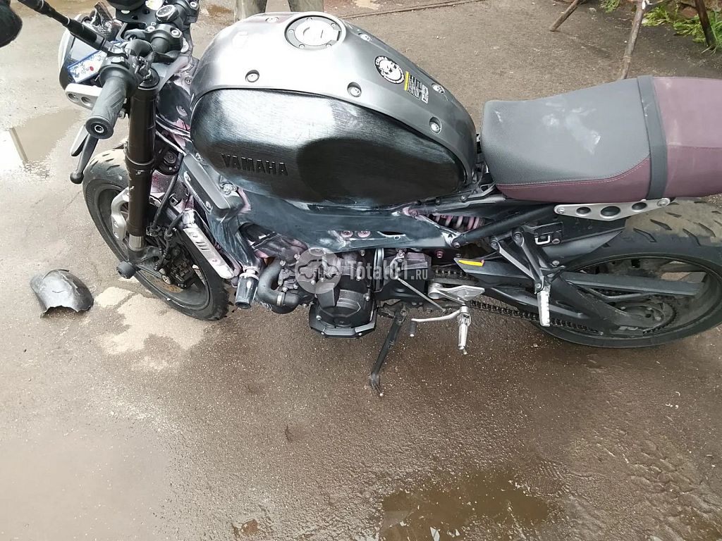 Фото Yamaha XSR 900 12