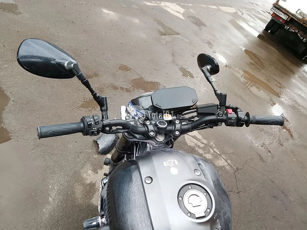 Фото Yamaha XSR 900 18