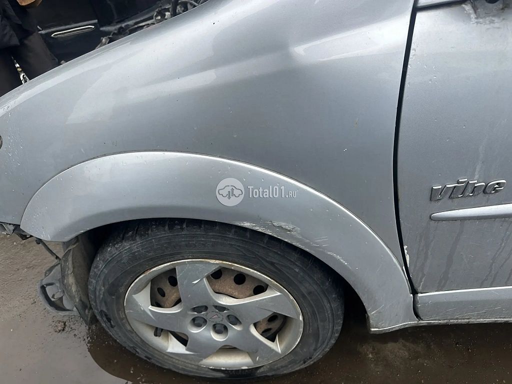 Фото Pontiac Vibe 12