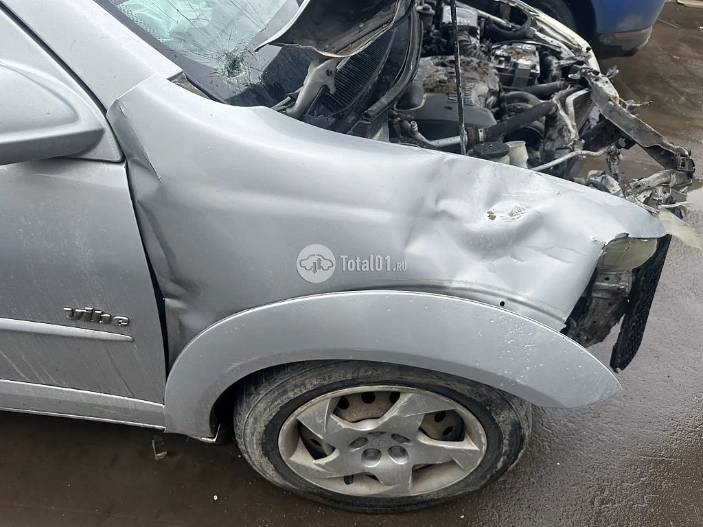 Фото Pontiac Vibe 22