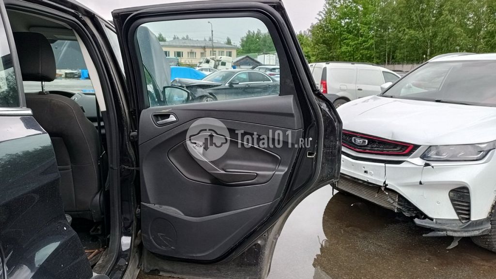 Фото Ford Kuga 120