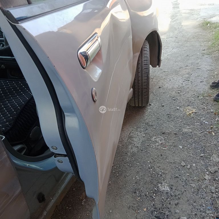 Фото Nissan Cube 18