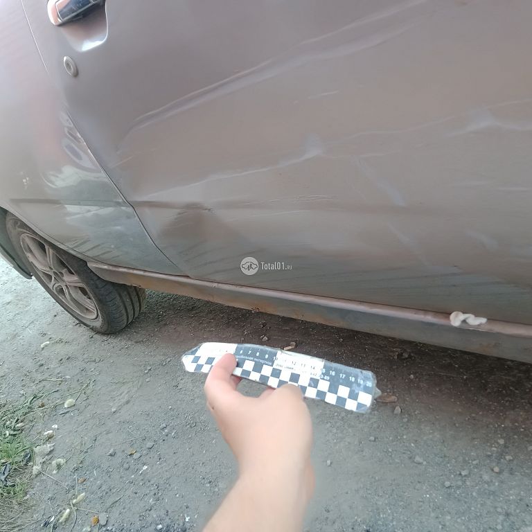 Фото Nissan Cube 26