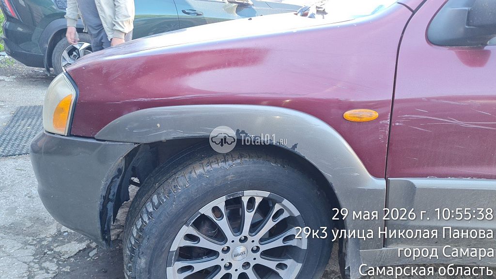 Фото Mazda Tribute 12