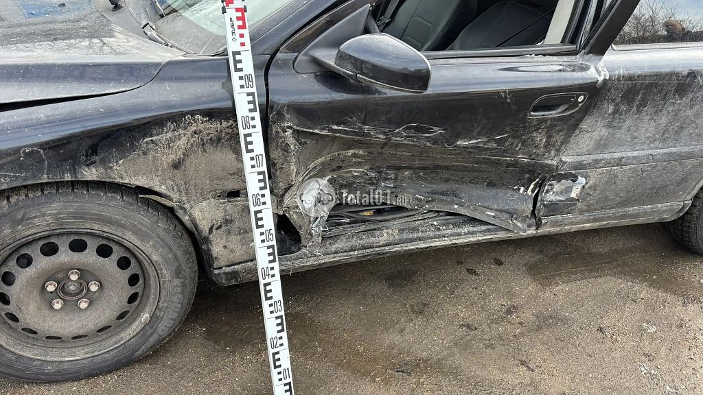 Фото Volvo S60 10