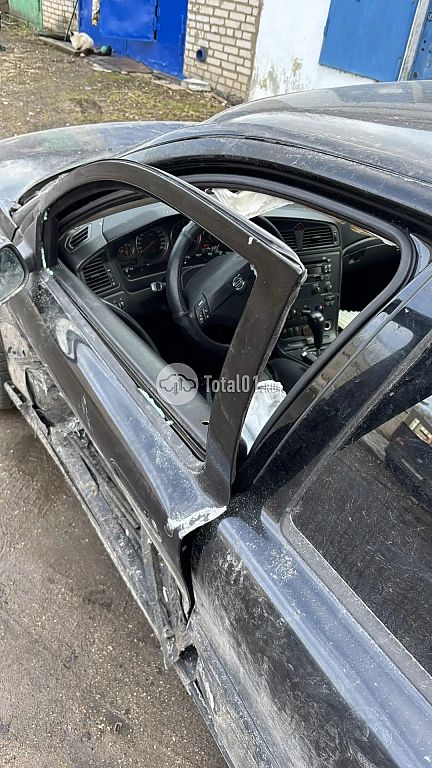 Фото Volvo S60 12