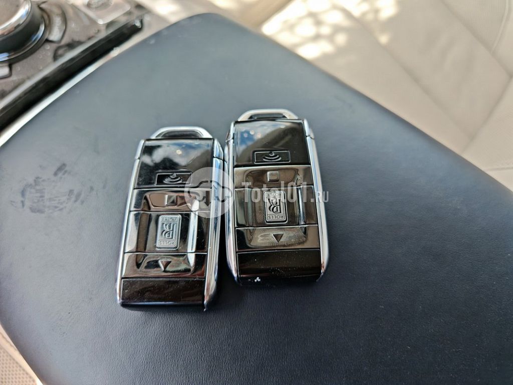 Фото Rolls-Royce Cullinan 52