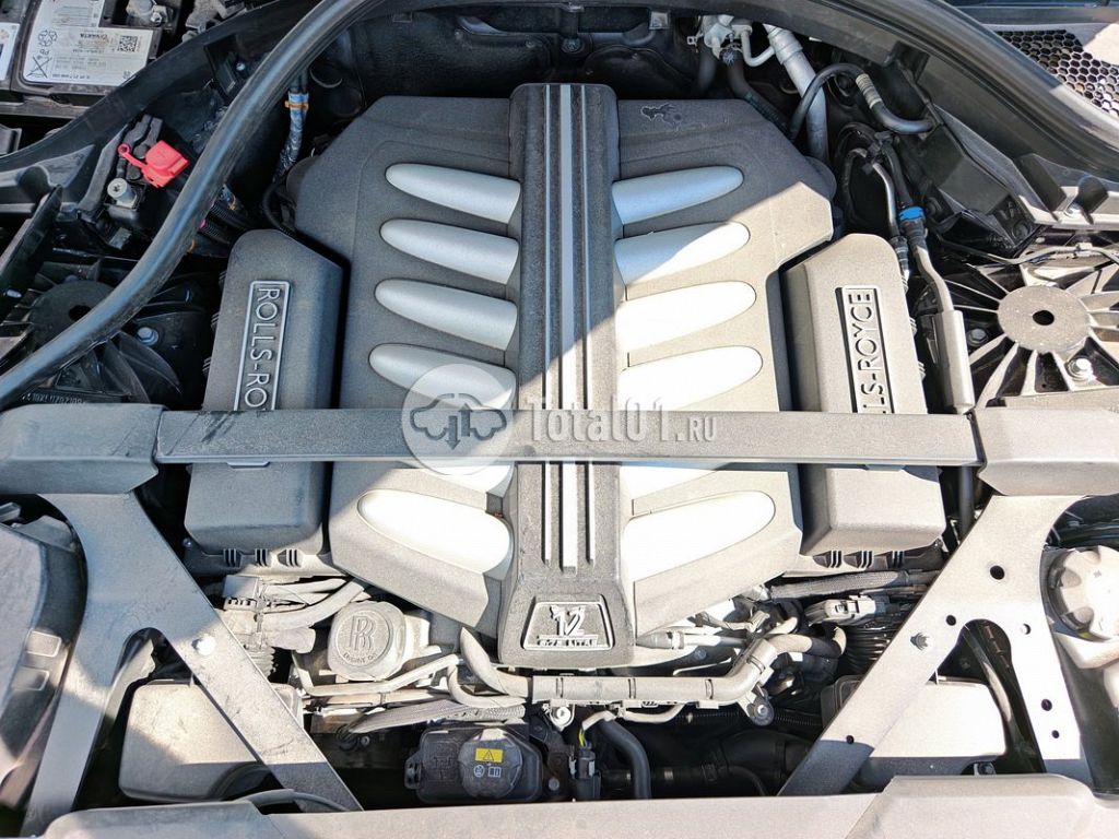Фото Rolls-Royce Cullinan 142