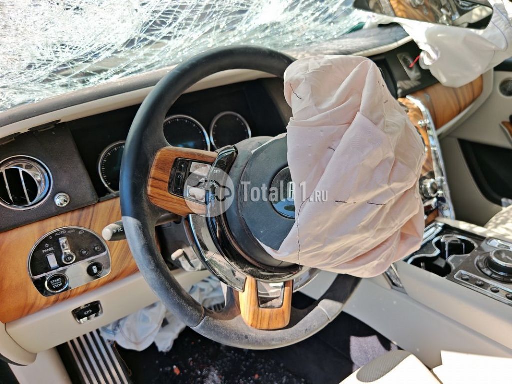 Фото Rolls-Royce Cullinan 166