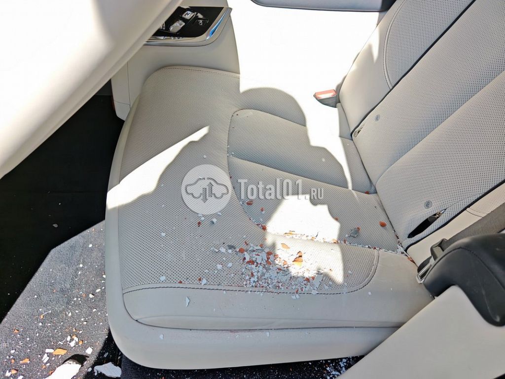 Фото Rolls-Royce Cullinan 180