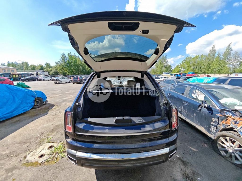 Фото Rolls-Royce Cullinan 192