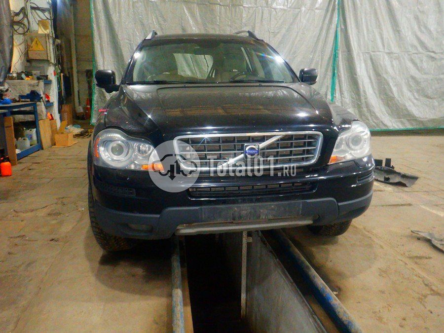 Фото Volvo XC90 4