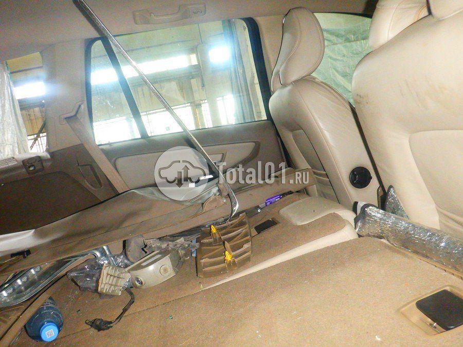 Фото Volvo XC90 34