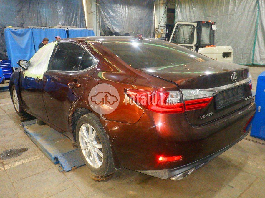 Фото Lexus ES 14